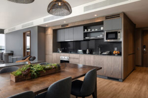 Johannesburg Marriott Hotel Melrose Arch - Executive Apartments Kitchen & Dining Area