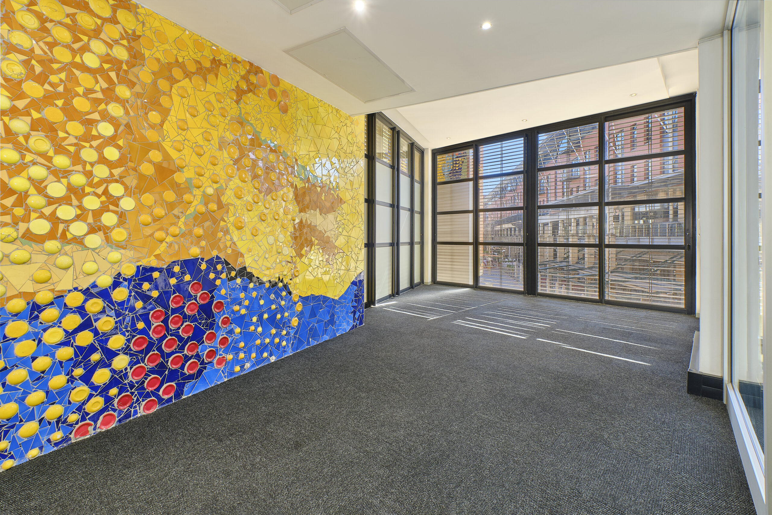 4 The High Street 432m²
